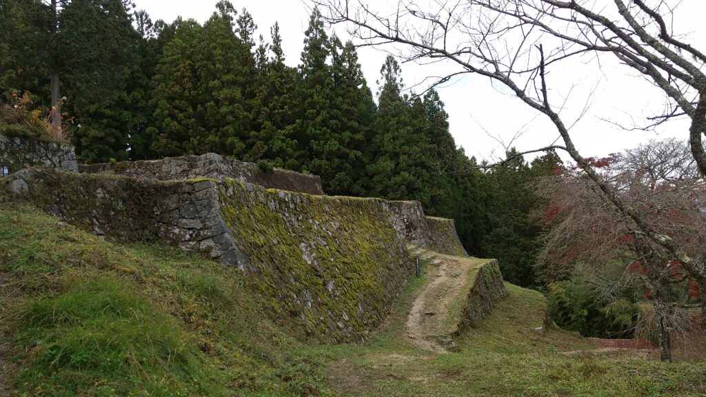 岩村城の石垣